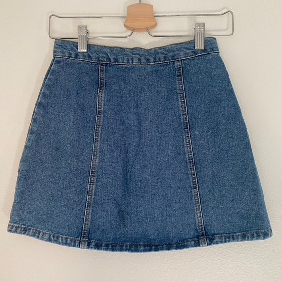 BDG Denim Button-Front skirt - Picture 4 of 5